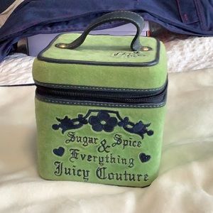 Juicy couture travel bag